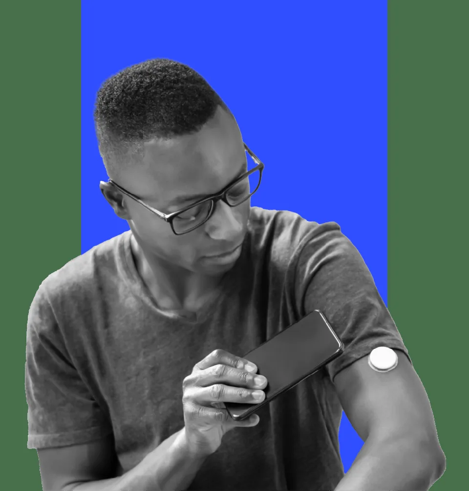 remote-patient-monitoring-checking-sugar-level